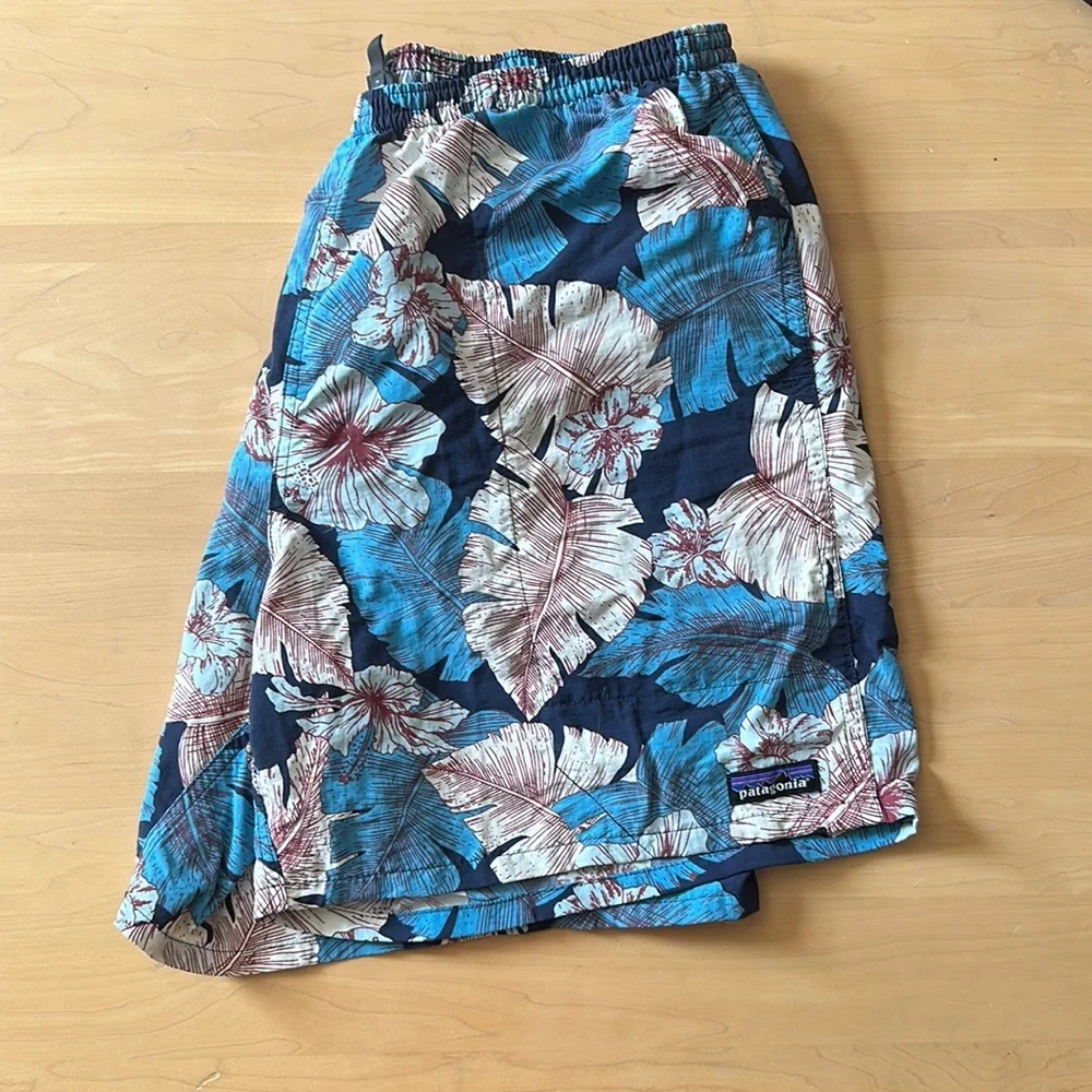 Patagonia,Large,Floral - Picture 1 of 1
